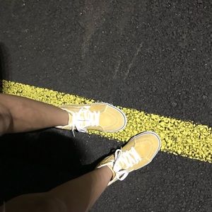 Meet your Posher, Valeria